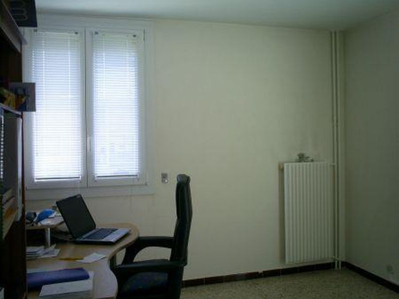 Vente    MARIGNANE DANS RESIDENCE AU CALME COQUET T3 PARFAIT ETAT